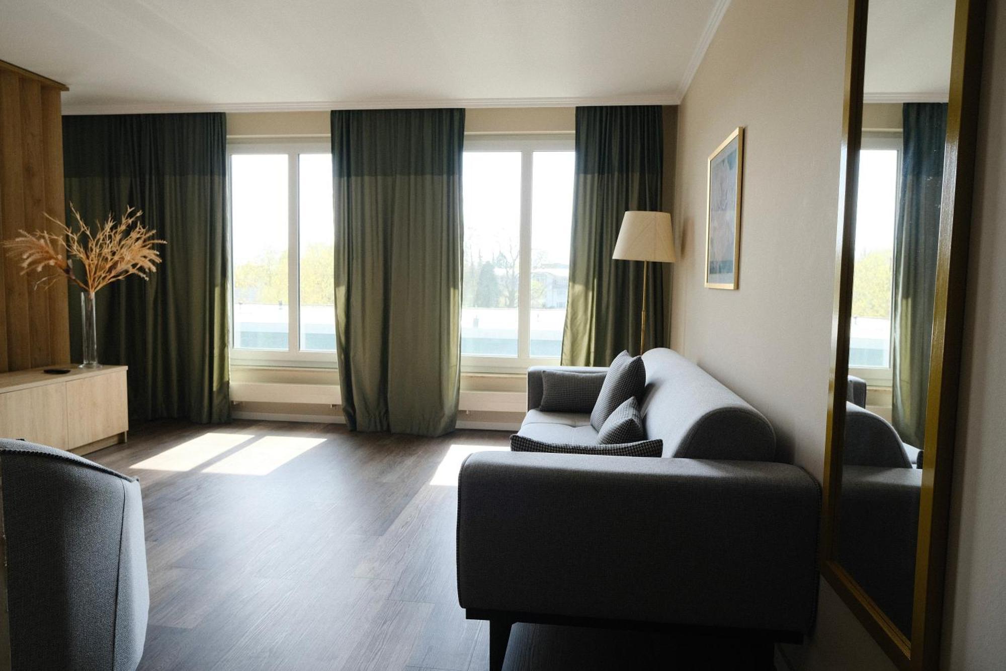 PARKHOTEL - Rosarium Uetersen Eksteriør billede